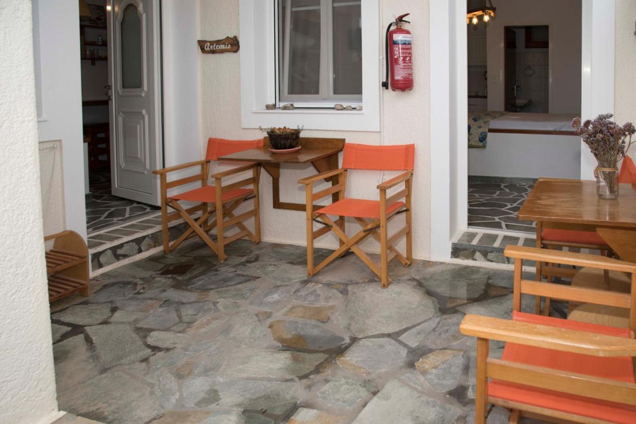 Papafragas Studios Pachaina Extérieur photo