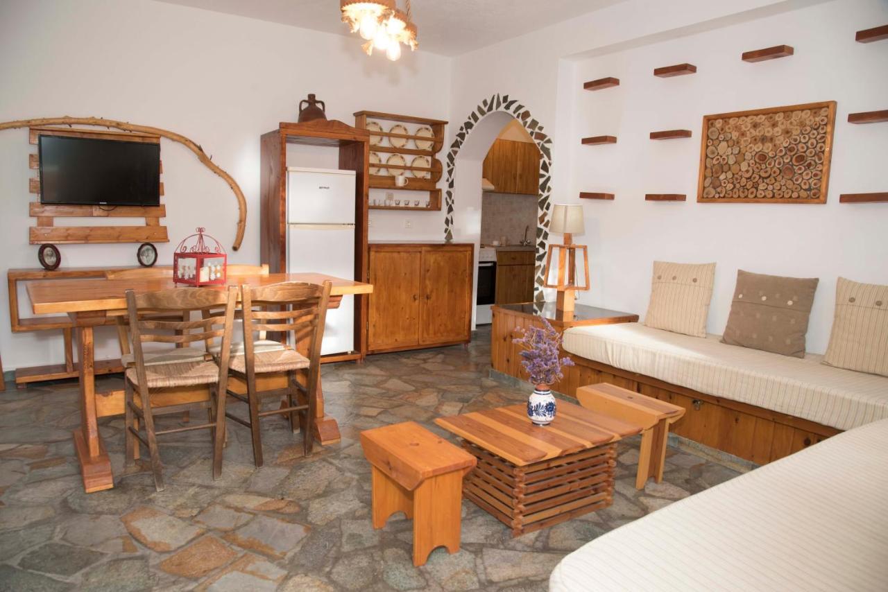 Papafragas Studios Pachaina Extérieur photo