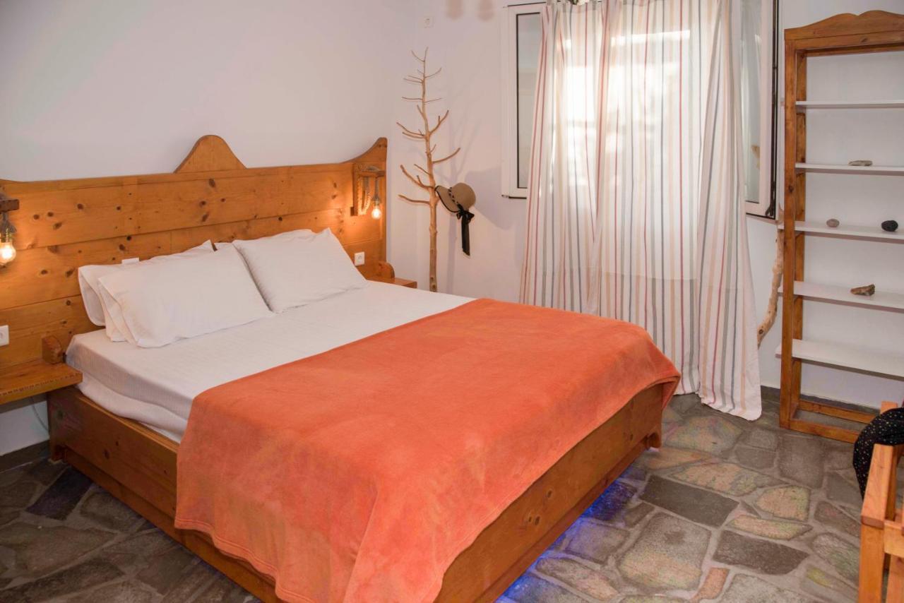 Papafragas Studios Pachaina Extérieur photo